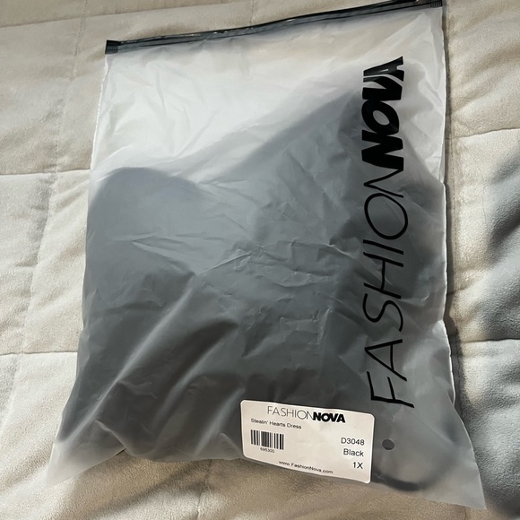 Fashion Nova Stealing Hearts Mini Dress W/ Slit - Picture 3 of 10